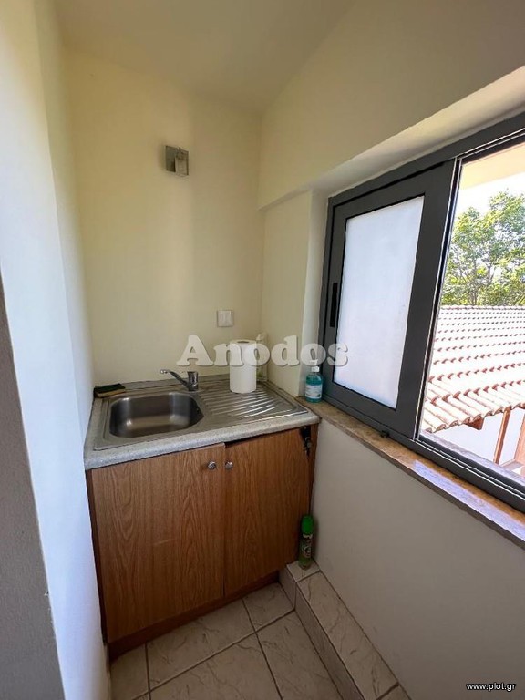 Κατάστημα 310 τ.μ. πρός ενοικίαση, Αθήνα - Βόρεια Προάστια, Μαρούσι
