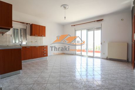 Διαμέρισμα 65 τ.μ. πρός ενοικίαση