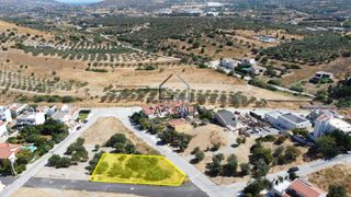 Land plot 585 sqm for sale