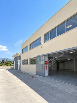 Επιχειρηματικό κτίριο 1.500 τ.μ. προς πώληση
