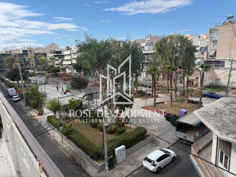 Αποθήκη 12 τ.μ. πρός πώληση, Πειραιάς, Ταμπούρια