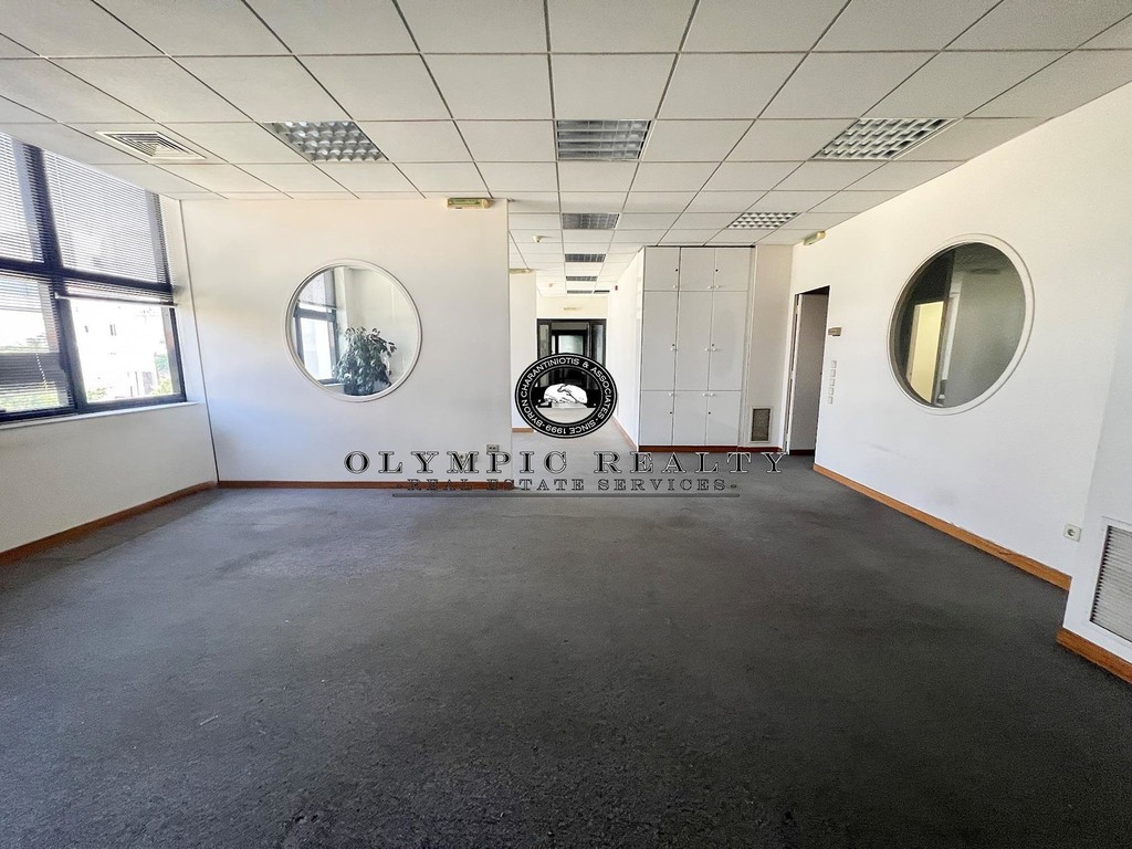 Επιχειρηματικό κτίριο 2.242 τ.μ. πρός πώληση, Αθήνα - Δυτικά Προάστια, Μεταμόρφωση