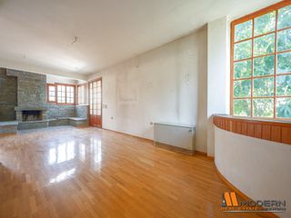 Detached home 439 sqm for sale