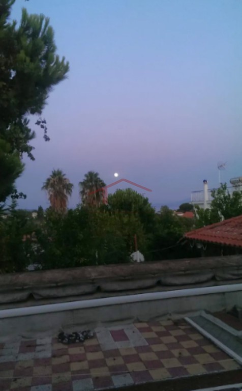 Μονοκατοικία 250 τ.μ. προς πώληση, Πολιτικά