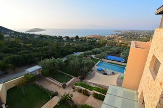 Συγκρότημα διαμερισμάτων 600 τ.μ. προς πώληση, Δροσιά Ανθηδώνος-thumb-1