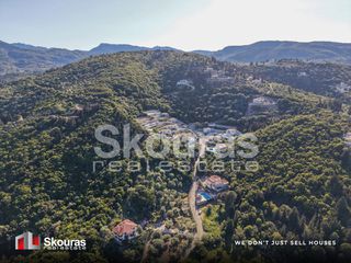Αγροτεμάχια 3.553 τ.μ. προς πώληση, Περιοχή Χώρας Λευκάδας-thumb-12