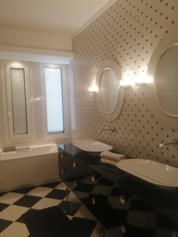 Μεζονέτα 360 τ.μ. προς ενοικίαση, Τρίλοφο Θέρμης