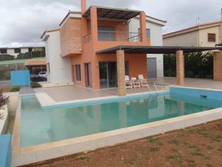 Villa 260 sqm for rent