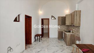 Συγκρότημα διαμερισμάτων 96 τ.μ. για ενοικίαση, Κυκλάδες, Σαντορίνη-thumb-11
