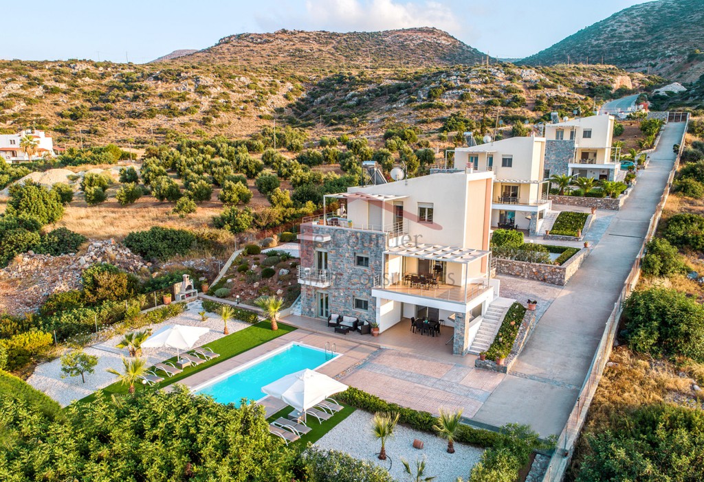 Συγκρότημα διαμερισμάτων 368 τ.μ. προς πώληση, Κέντρο Χερσονήσου