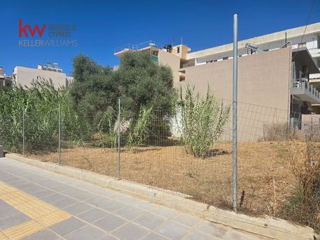 Land plot 600 sqm for sale