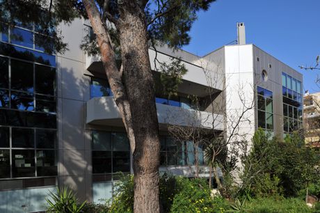 Επιχειρηματικό κτίριο 2.600 τ.μ. προς ενοικίαση