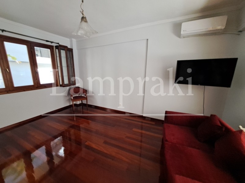 Studio / γκαρσονιέρα 50 τ.μ. προς ενοικίαση, Δόξα