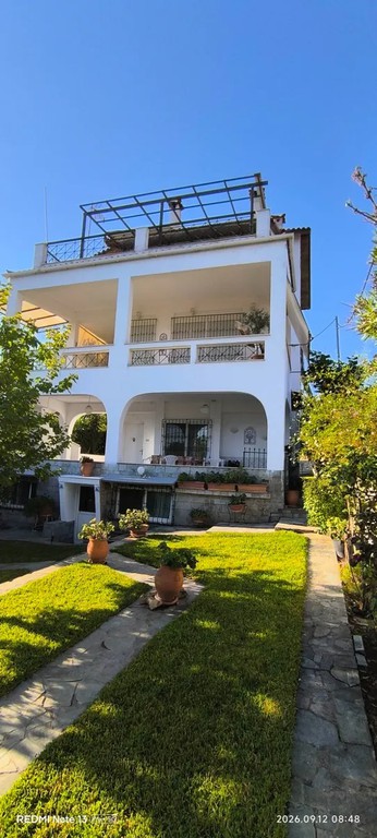 Κτίριο 340 τ.μ. προς πώληση, Παραλία Αυλίδας