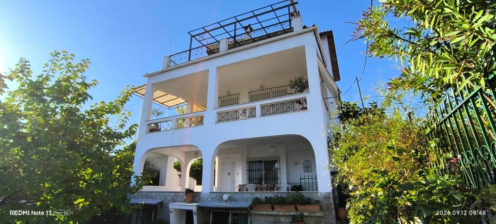 Κτίριο 340 τ.μ. προς πώληση, Παραλία Αυλίδας