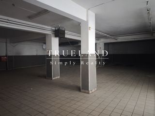 Parking 395 sqm for rent