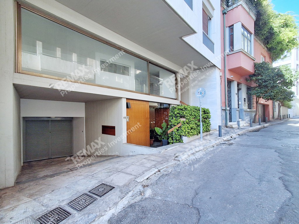Κατάστημα 54 τ.μ. προς ενοικίαση, Πλάκα Αθήνας