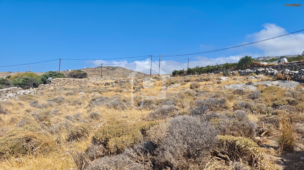 Οικόπεδο 2.700 τ.μ. προς πώληση, Αγία Βαρβάρα Τήνου