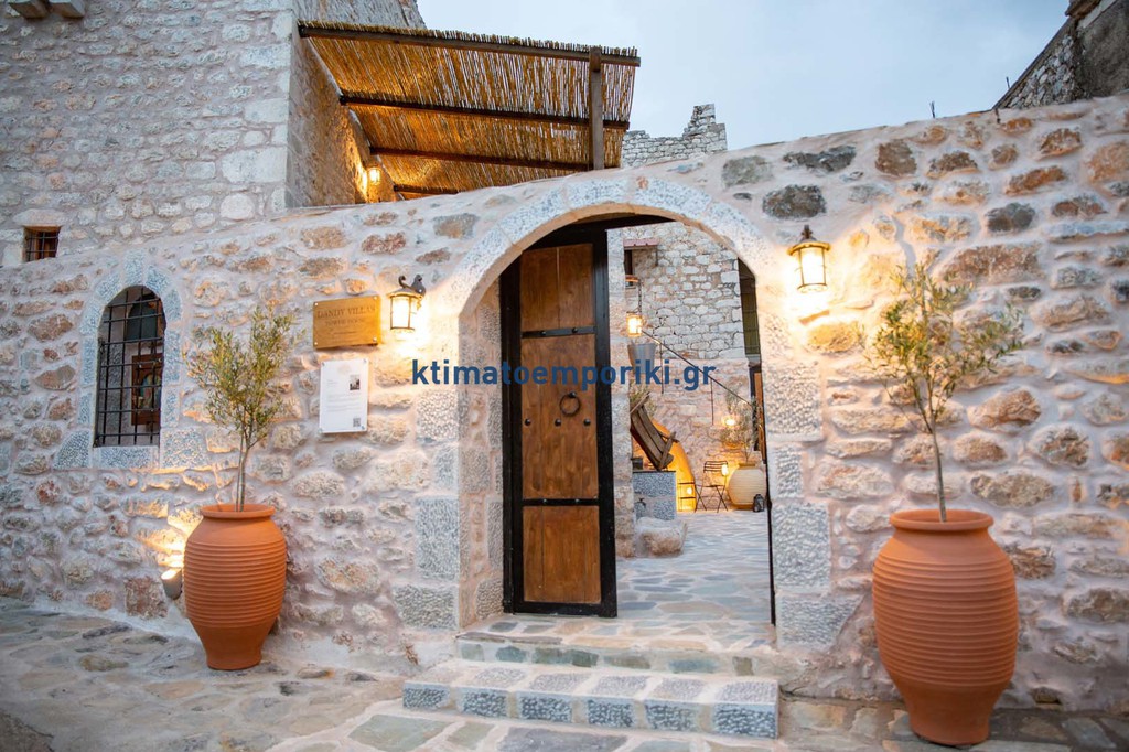 Βίλλα 1 τ.μ. πρός πώληση, Λακωνία, Σπάρτη