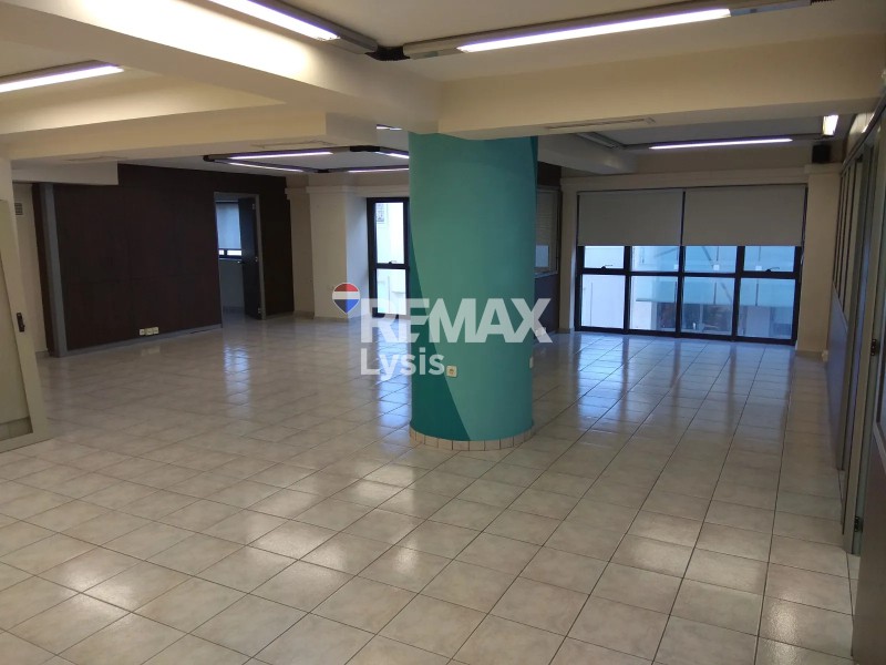 Γραφείο 162 τ.μ. πρός ενοικίαση, Πειραιάς, Πασαλιμάνι