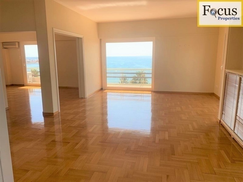 Διαμέρισμα 240 τ.μ. πρός ενοικίαση, Αθήνα - Νότια Προάστια, Παλαιό Φάληρο