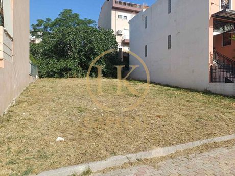 Land plot 208 sqm for sale