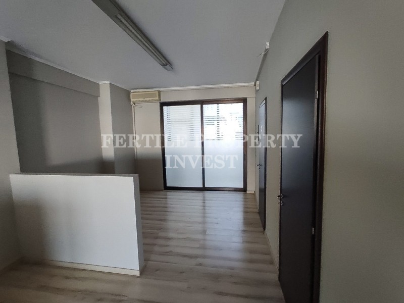 Γραφείο 110 τ.μ. πρός ενοικίαση, Πειραιάς, Πασαλιμάνι