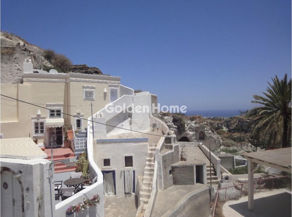 Επιχειρηματικό κτίριο 990 τ.μ. προς πώληση, Θήρα