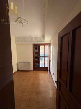 Διαμέρισμα 77 τ.μ. προς ενοικίαση