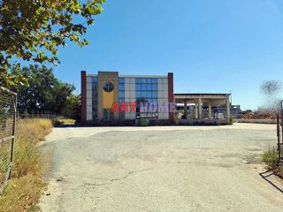 Business bulding 1.000 sqm for sale