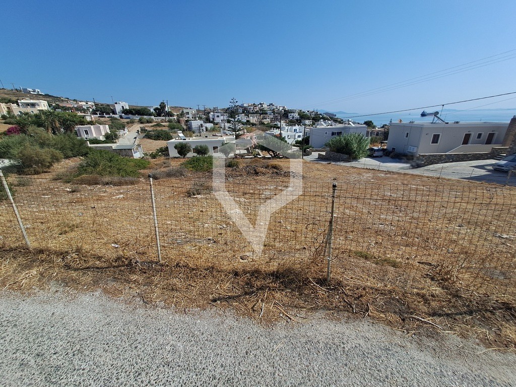 Οικόπεδο 1.100 τ.μ. προς πώληση, Ερμούπολη