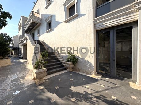 Κτίριο 2.195 τ.μ. πρός πώληση