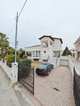 Μονοκατοικία 270 τ.μ. προς πώληση