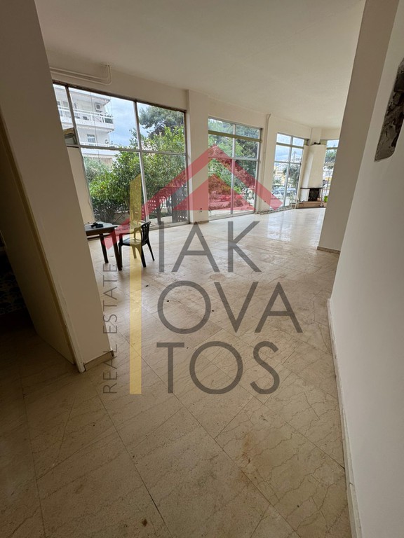 Κατάστημα 240 τ.μ. πρός ενοικίαση, Αθήνα - Νότια Προάστια, Γλυφάδα