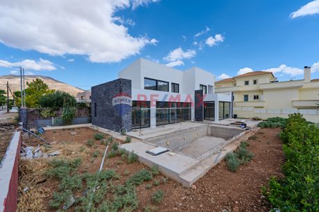 Μονοκατοικία 293 τ.μ. πρός πώληση