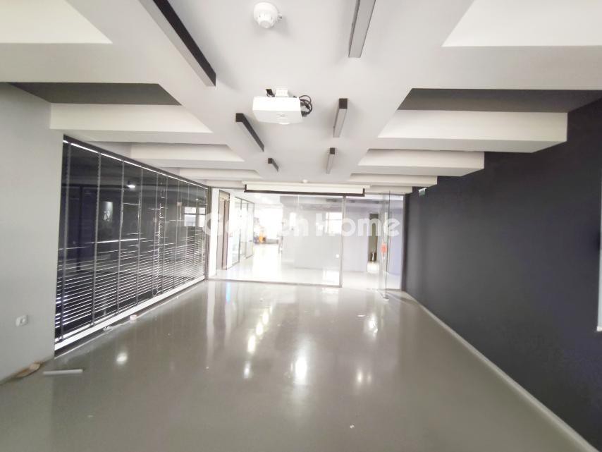 Γραφείο 510 τ.μ. πρός ενοικίαση, Αθήνα - Νότια Προάστια, Παλαιό Φάληρο