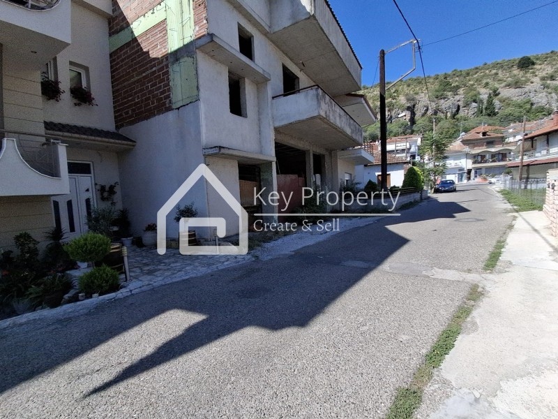 Κτίριο 210 τ.μ. πρός πώληση, Ν. Καστοριάς, Μακέδνα