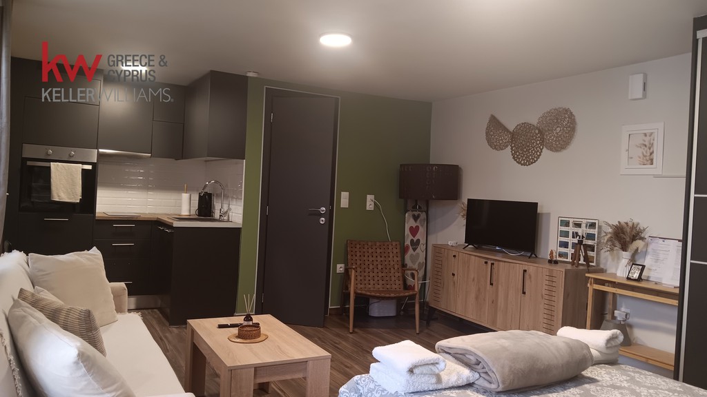 Studio / γκαρσονιέρα 60 τ.μ. πρός πώληση, Αθήνα - Νότια Προάστια, Γλυφάδα