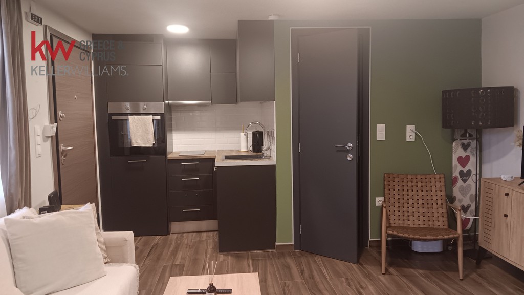 Studio / γκαρσονιέρα 60 τ.μ. πρός πώληση, Αθήνα - Νότια Προάστια, Γλυφάδα