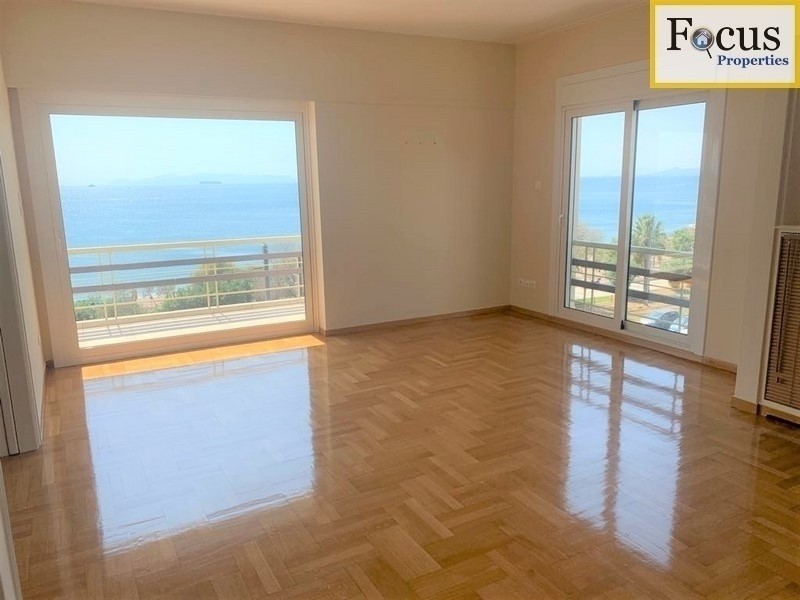 Διαμέρισμα 240 τ.μ. πρός ενοικίαση, Αθήνα - Νότια Προάστια, Παλαιό Φάληρο