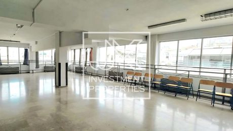 Business bulding 2.070 sqm for sale