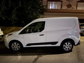 Ford 2017 transit connect-thumb-3