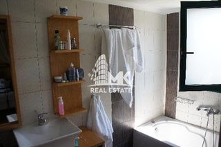 Συγκρότημα διαμερισμάτων 530 τ.μ. πρός πώληση, Ν. Λέσβου, Λέσβος - Γέρας-thumb-3