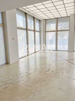 Κατάστημα 385 τ.μ. πρός πώληση