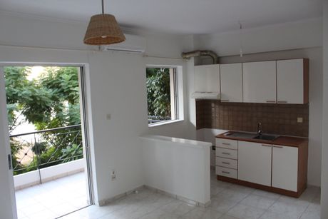Studio / γκαρσονιέρα 27 τ.μ. πρός ενοικίαση