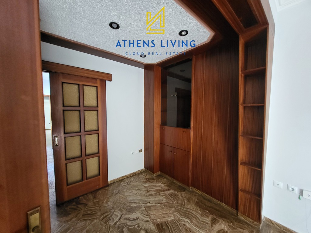 Κτίριο 181 τ.μ. πρός πώληση, Πειραιάς, Καμίνια