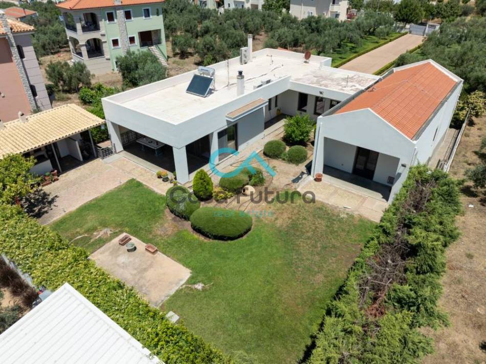 Μονοκατοικία 413 τ.μ. προς πώληση, Λουτράκι Κορινθίας