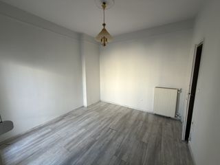 Studio / γκαρσονιέρα 30 τ.μ. για ενοικίαση, Θεσσαλονίκη - Κέντρο, Κέντρο-thumb-3