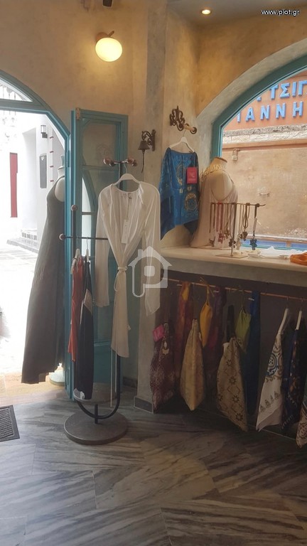 Κατάστημα 80 τ.μ. προς ενοικίαση, Χώρα Ίου