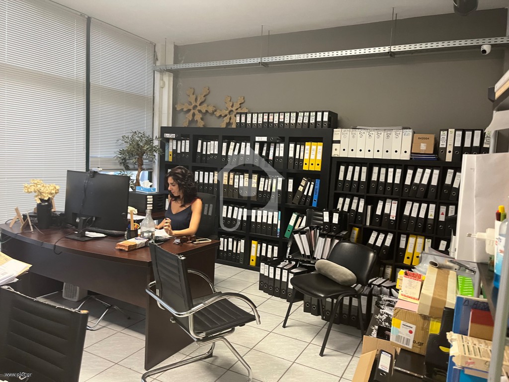 Επιχειρηματικό κτίριο 150 τ.μ. προς ενοικίαση, Άνω Καισαριανή